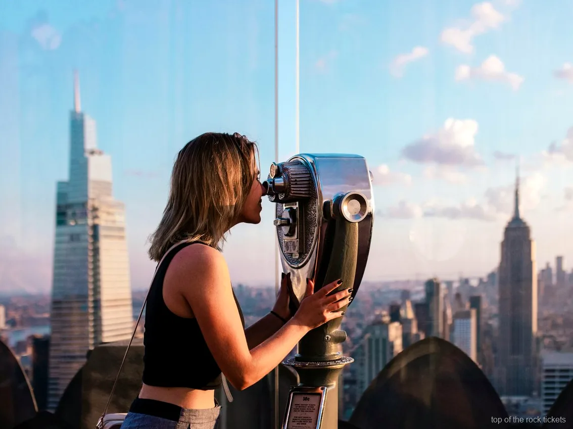 Vista del perfil de Manhattan desde el tour con audioguía en app de Top of the Rock