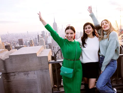 Guia liderant la visita del Rockefeller Center amb entrada opcional al Top of the Rock