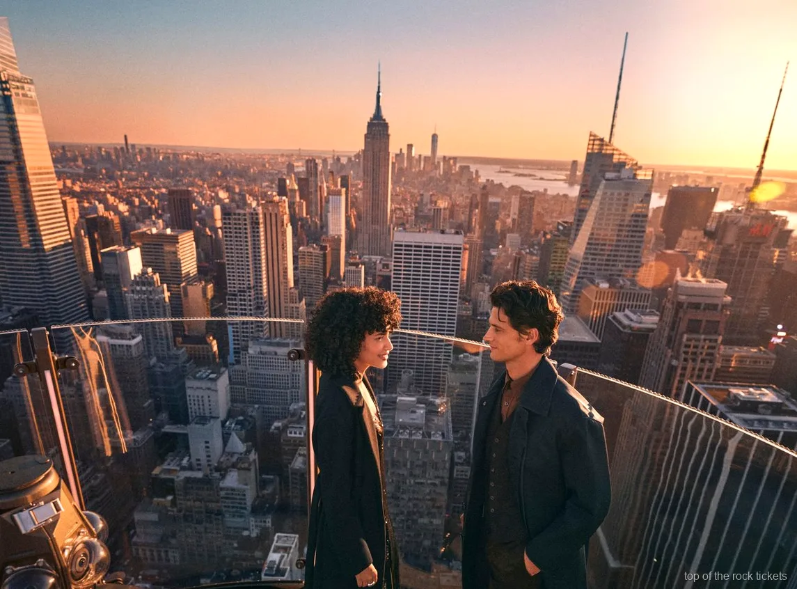 Guia liderant la visita VIP del Rockefeller Center amb entrada al Top of the Rock